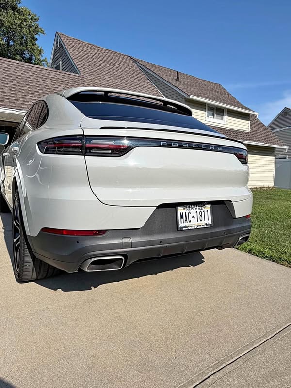 2022 Porsche Porsche Cayenne Coupe