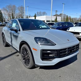2022 Porsche Cayenne - GTS Sport Utility 4D