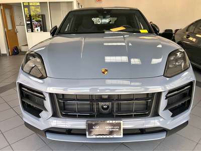 2024 Porsche Cayenne Coupe Turbo GT