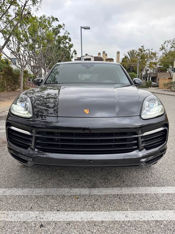 2023 Porsche Cayenne - Sport Utility 4D