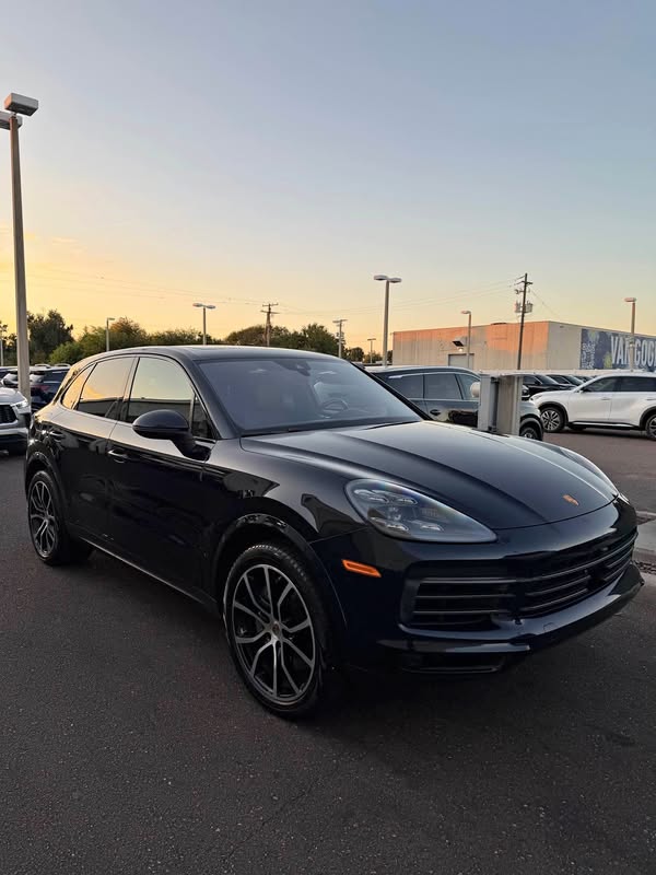 2023 Porsche Cayenne - S Platinum