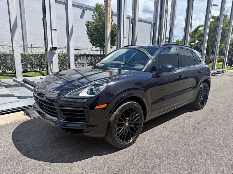 2022 Porsche Cayenne - Sport Utility 4D