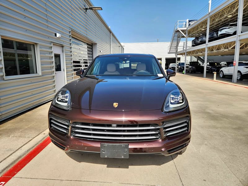 2022 Porsche Cayenne - Sport Utility 4D