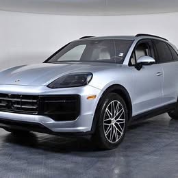 2025 Porsche Cayenne GTS