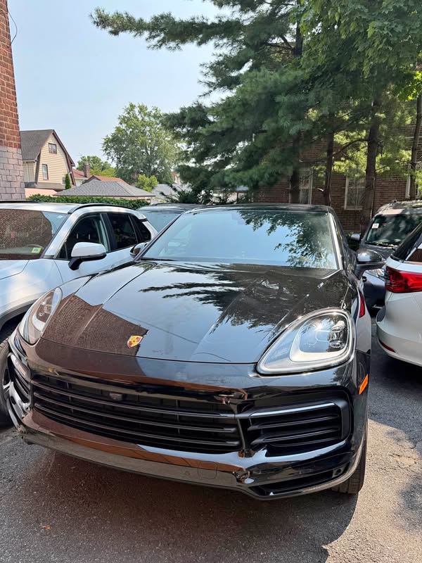 2023 Porsche Cayenne - Sport Utility 4D