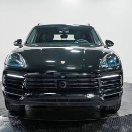 2023 Porsche CAYENNE