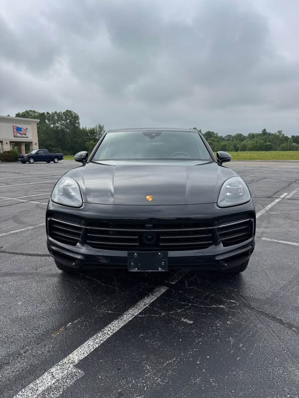 2023 Porsche Cayenne - Platinum Edition