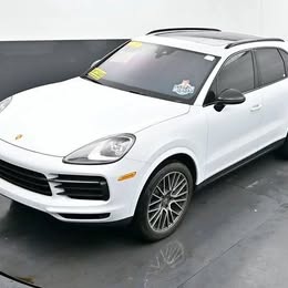 2022 Porsche cayenne base