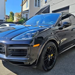2022 Porsche cayenne turbo s e-hybrid suv