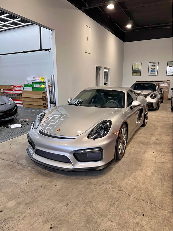 2016 Porsche Cayman GT4 - GT4