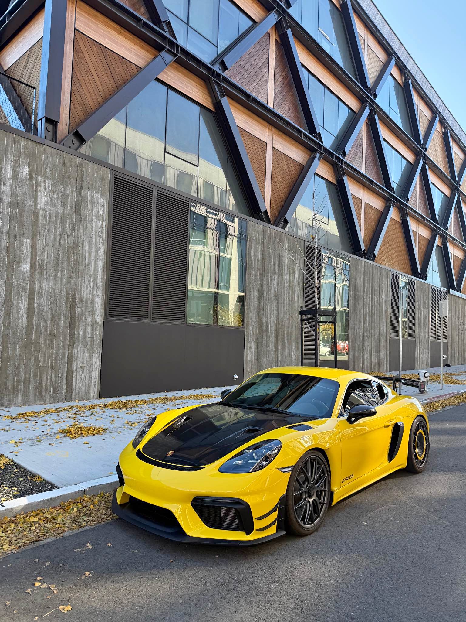 2023 Porsche 718 Cayman - GT4 RS Coupe 2D