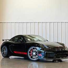 2016 Porsche Cayman GT4