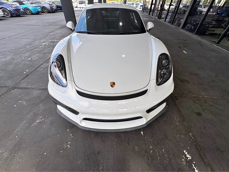 2016 Porsche Cayman - GT4