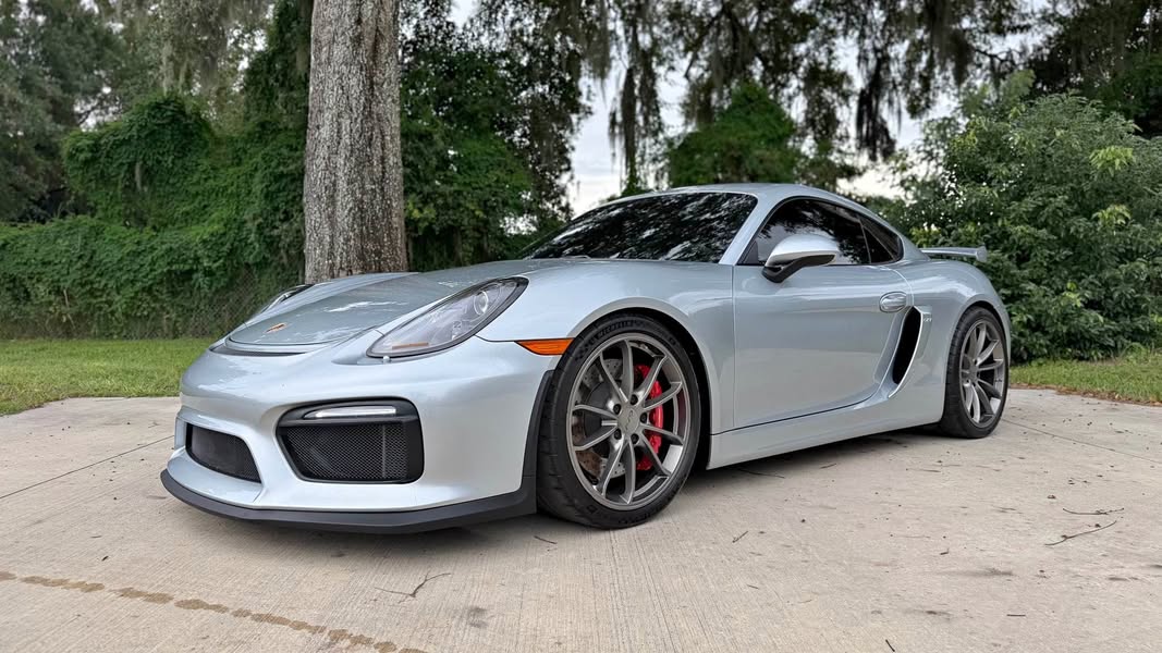 2016 Porsche Cayman - GT4 Coupe 2D