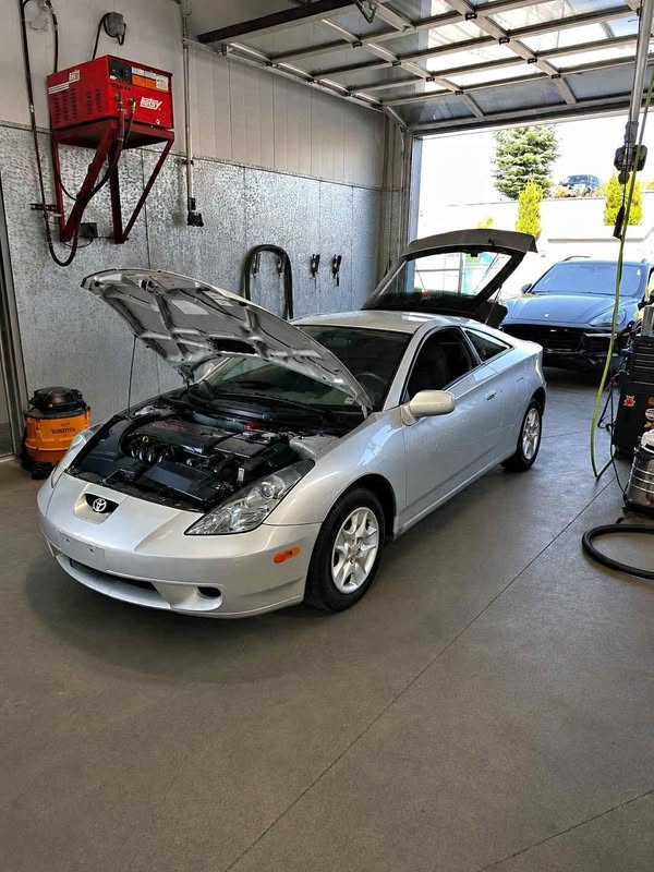 2002 Toyota Celica - GT Liftback Hatchback 2D