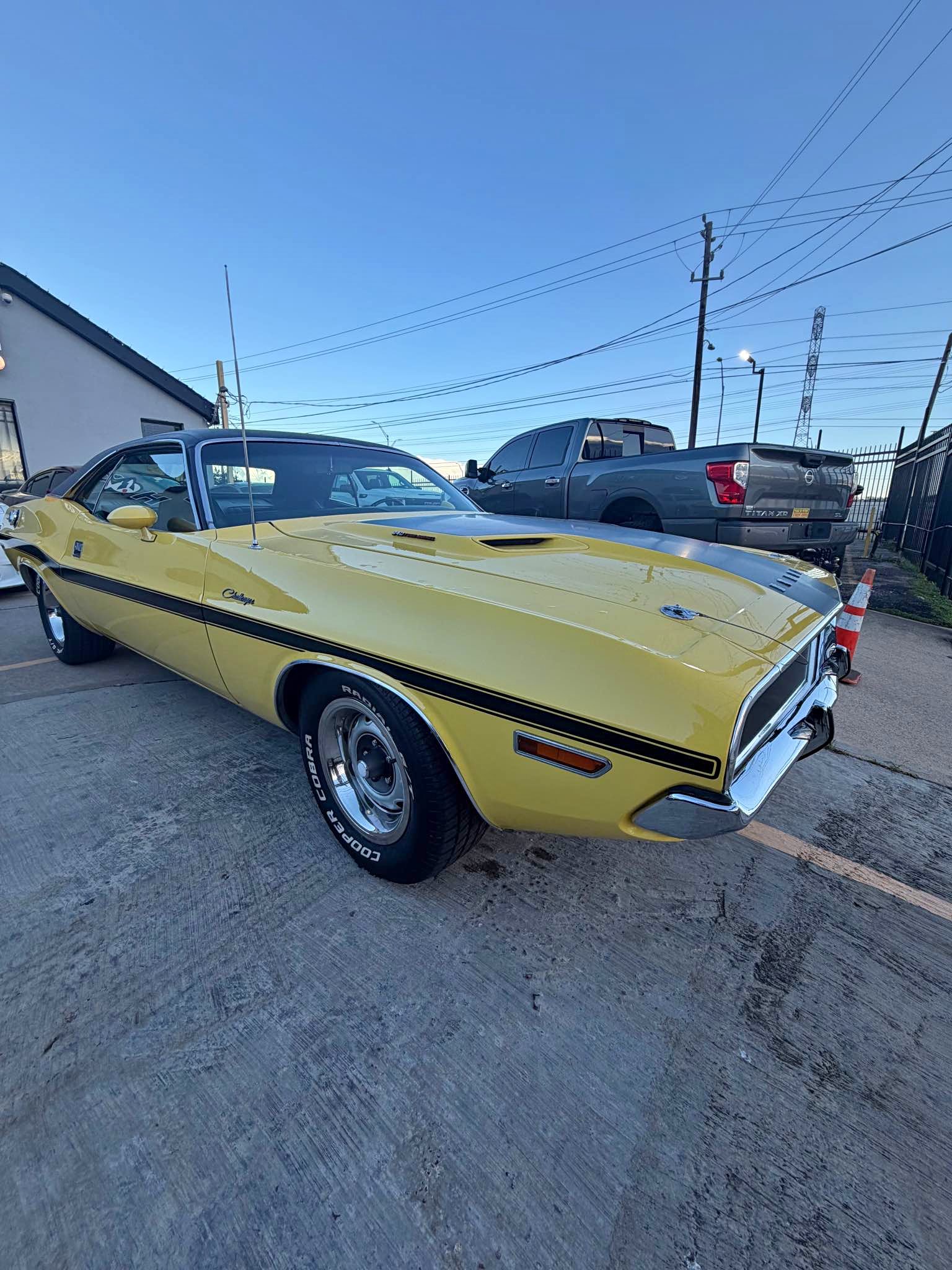 1970 Dodge Challenger - Coupe 2D