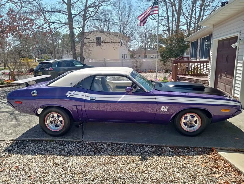1972 Dodge Challenger - Coupe 2D