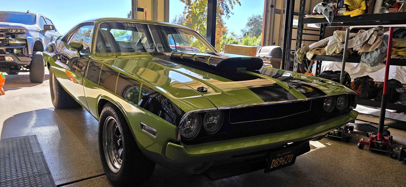 1970 Dodge Challenger - R\/T Classic Coupe 2D
