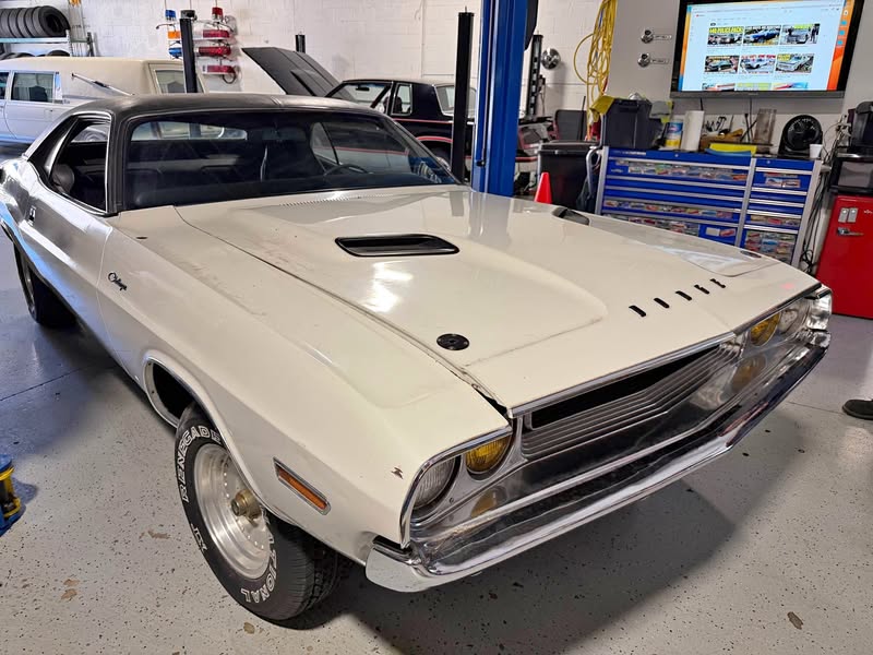 1970 Dodge Challenger - R\/T Plus Coupe 2D