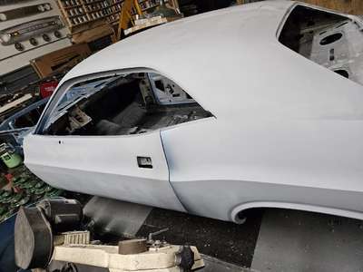 1970 Dodge Challenger R/T 383 4 speed B3 Blue with B5 stripe