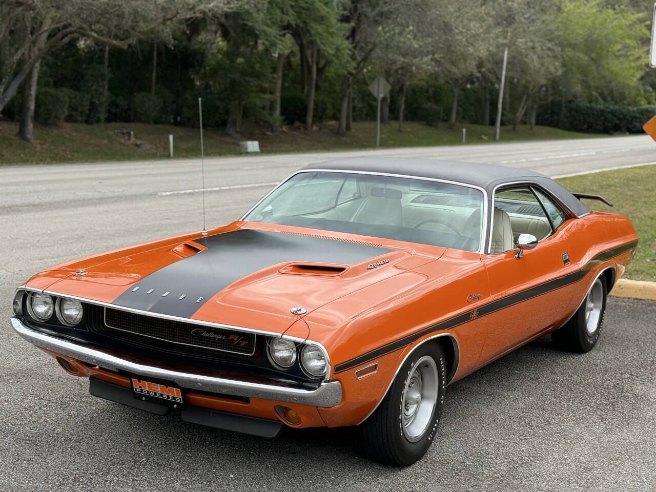 1970 Dodge Challenger R/T Hemi 426 R Code