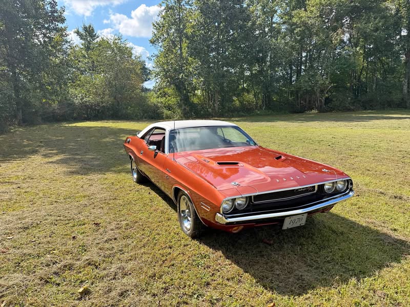 1970 Dodge Challenger - R\/T Classic Coupe 2D