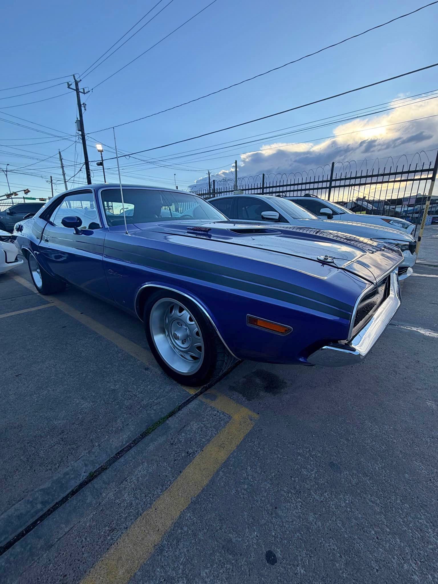 1971 Dodge Challenger - R\/T Classic Coupe 2D