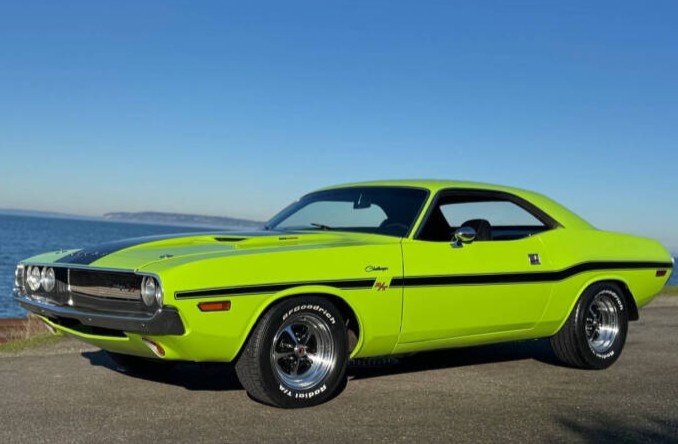 1970 Dodge challenger r\/t a\/t incredible!