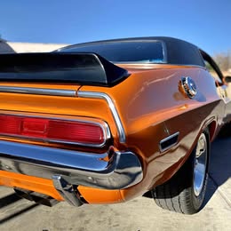 1970 Dodge Challenger - R\/T Classic Coupe 2D