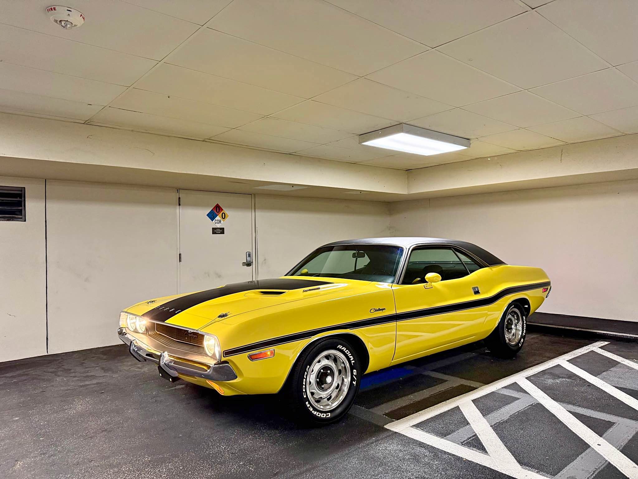 1970 Dodge Challenger - Classic