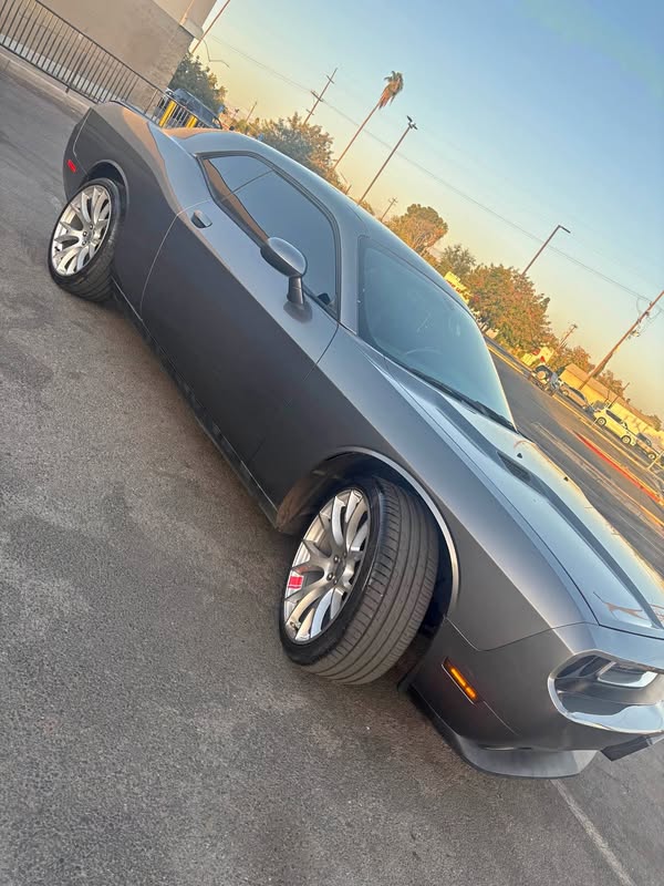 2011 Dodge Challenger - SXT Coupe 2D