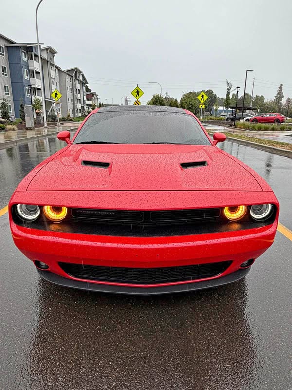 2018 Dodge Challenger - Coupe 2