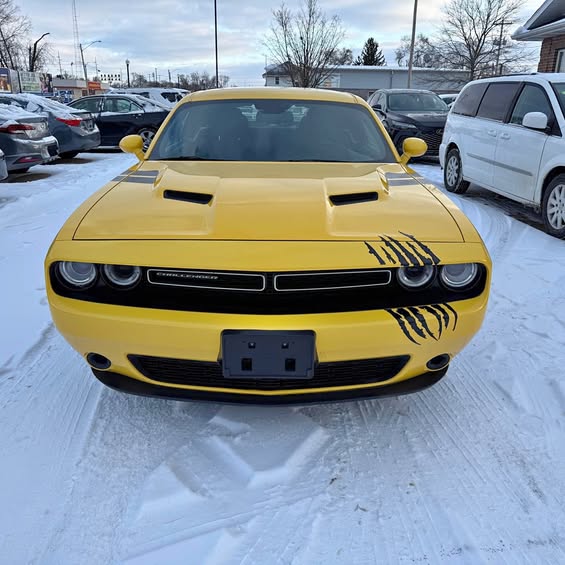 2017 Dodge Challenger - SXT Coupe 2D
