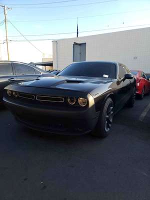 2015 Dodge Challenger - SXT
