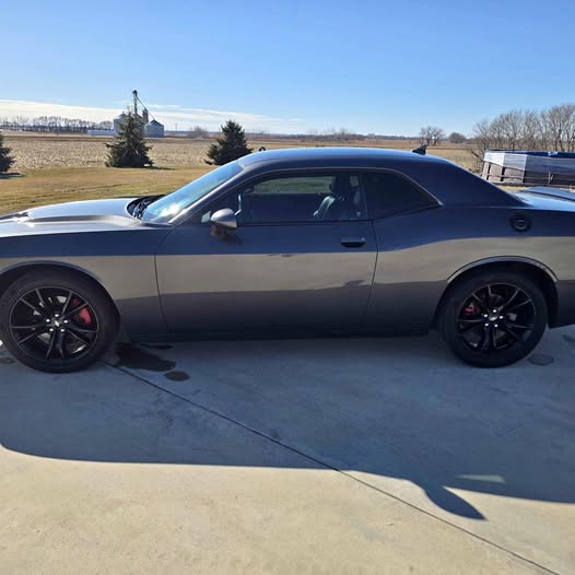2018 Dodge Challenger - SXT Plus Coupe 2D