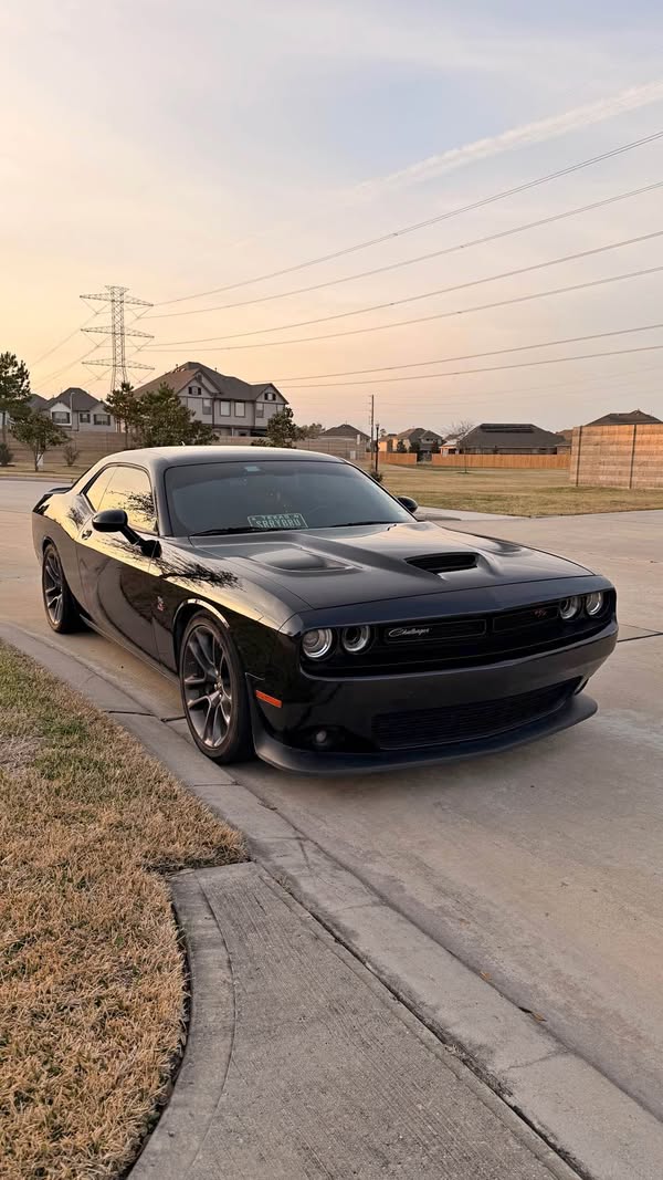 2023 Dodge Challenger - R\/T Scat Pack Coupe 2D