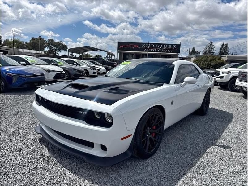 2016 Dodge Challenger SRT Hellcat Coupe 2D