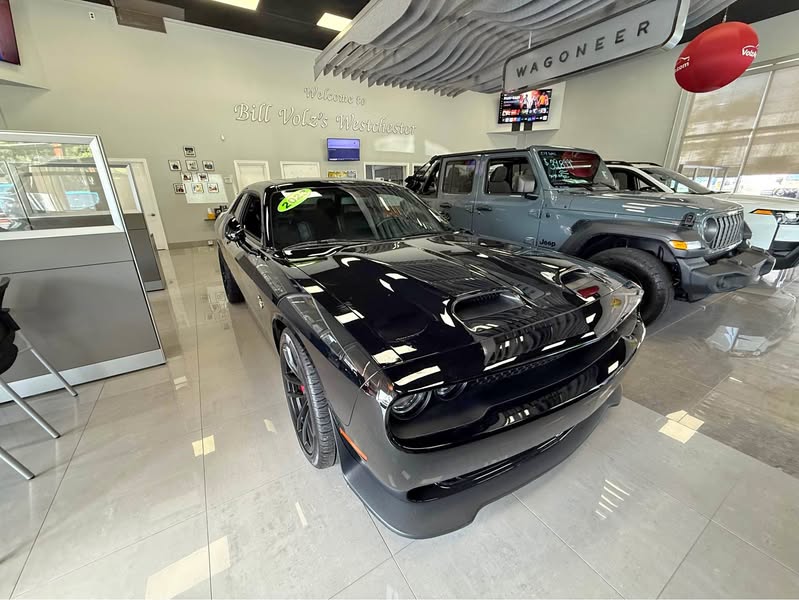 2023 Dodge Challenger - SRT Hellcat Jailbreak Coupe 2D
