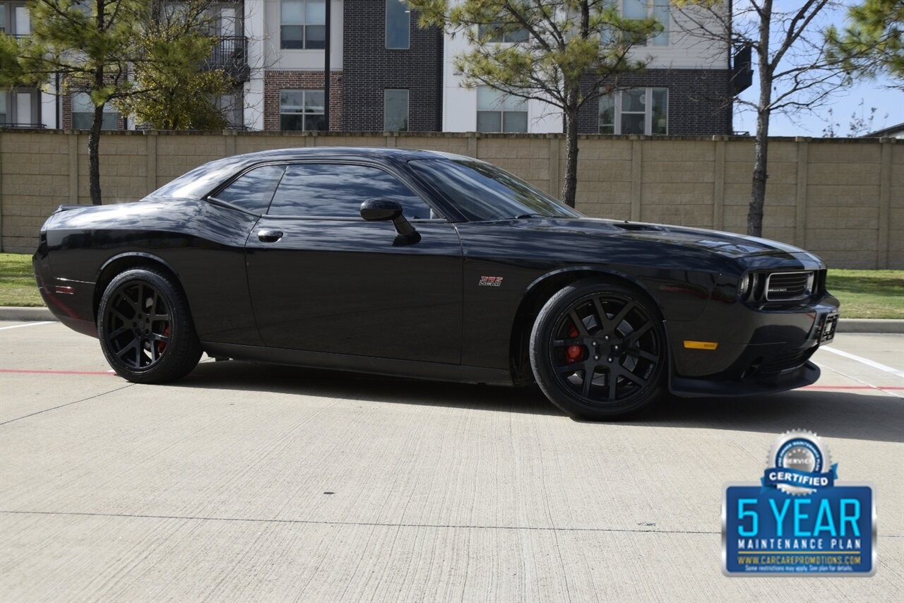 2011 Dodge Challenger SRT8 392 6SPD MANUAL RARE COMBO FRESH...