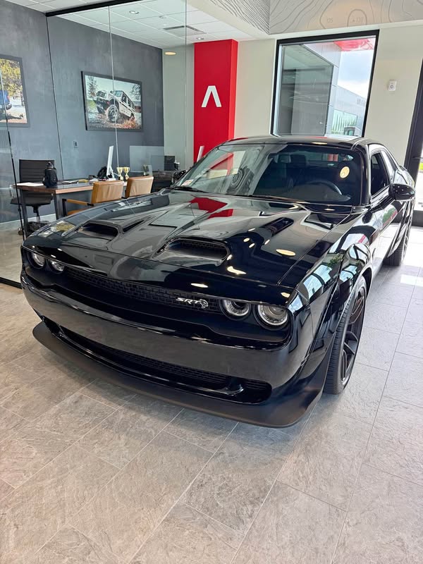 2023 Dodge Challenger - SRT Hellcat Jailbreak Widebody Coupe 2D