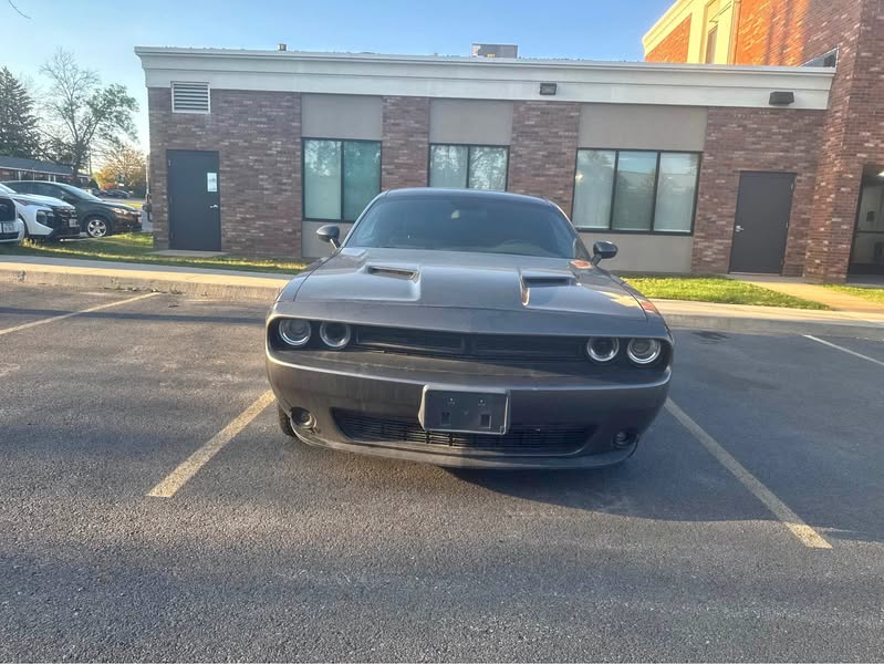 2019 Dodge Challenger - SXT