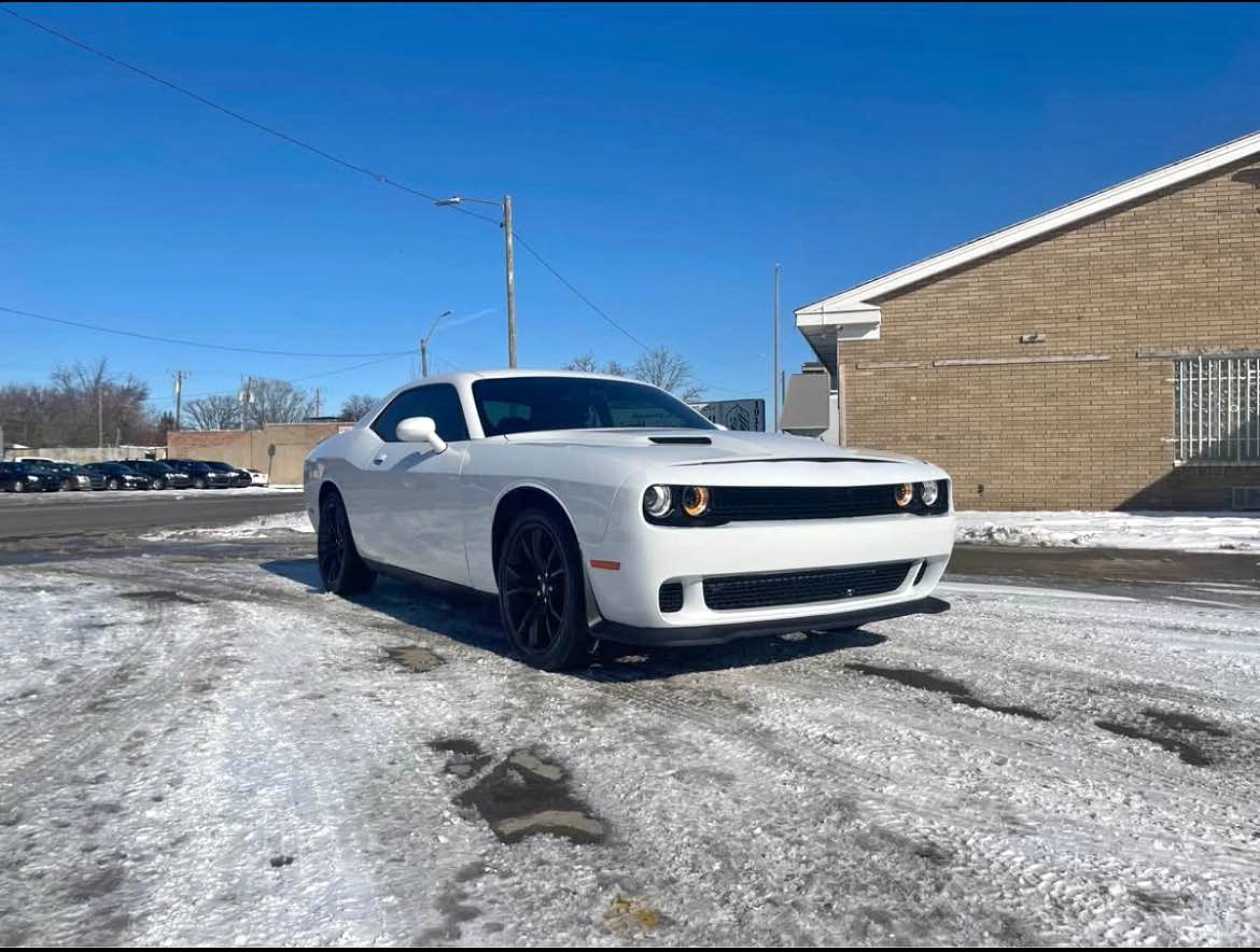 2018 Dodge Challenger - SXT Coupe 2D