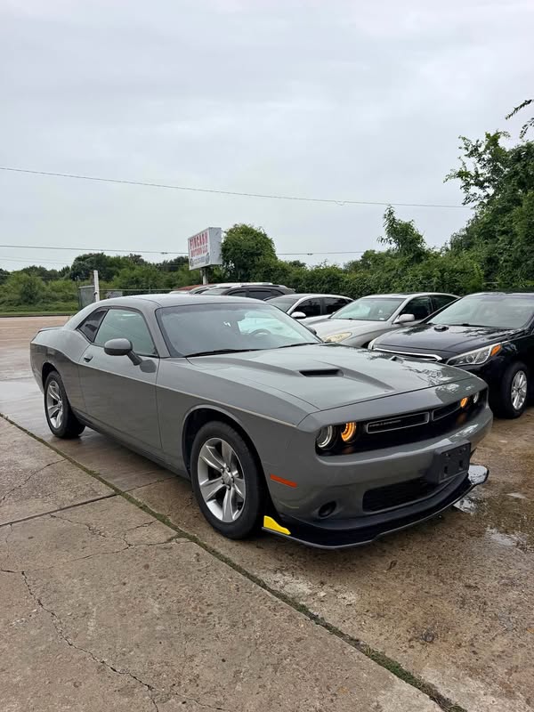 2019 Dodge Challenger - SXT Coupe 2D