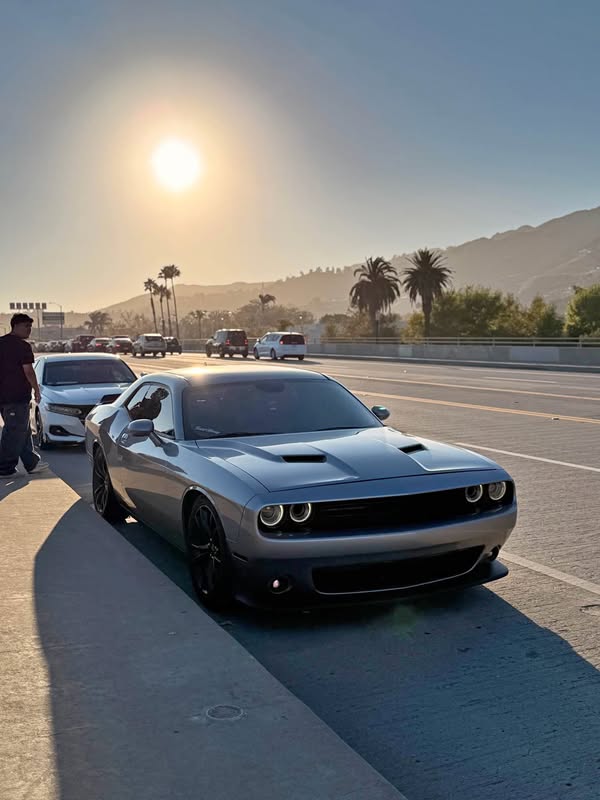2017 Dodge Challenger - SXT Plus Coupe 2D