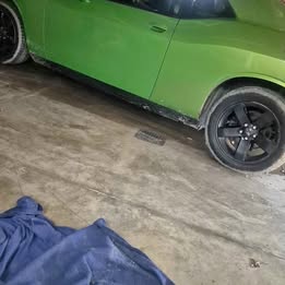 2011 dodge challenger v6 142000 miles dunno if original color dont care. Nice ass car for cheap.