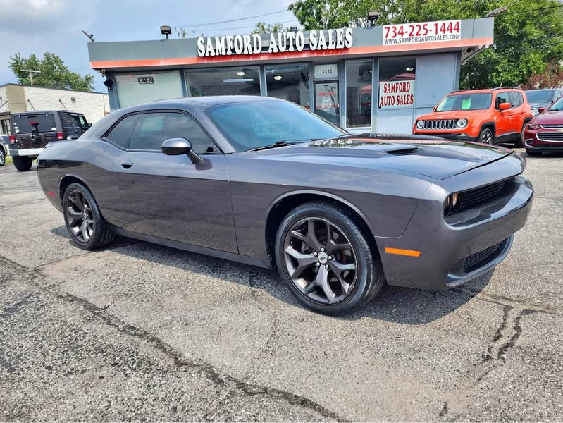 2017 Dodge Challenger - SXT Plus Coupe 2D