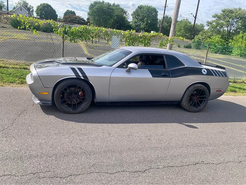 Dodge Challenger 2012