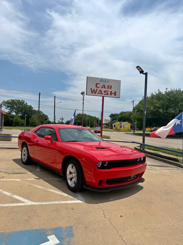 2023 Dodge Challenger - SXT