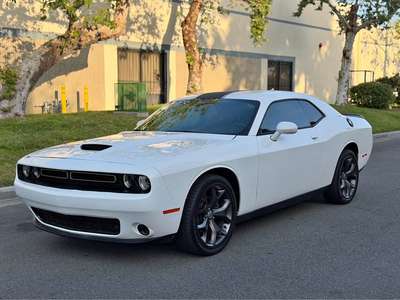 2017 Dodge Challenger - SXT Plus Coupe 2D