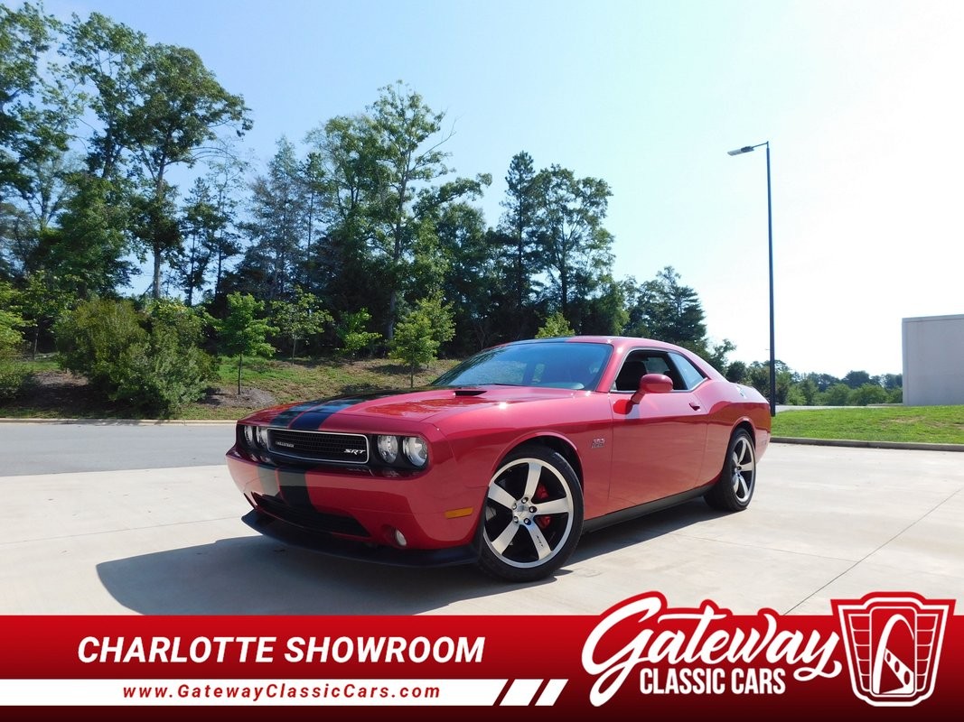 2011 Dodge Challenger SRT-8 392